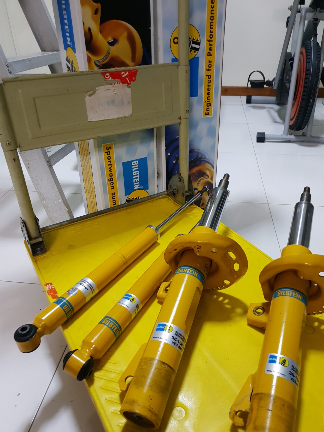 Bilstein 22-268549 Sport Car Shock Absorber Bilstein 22-268549 Sport Car Shock Absorber