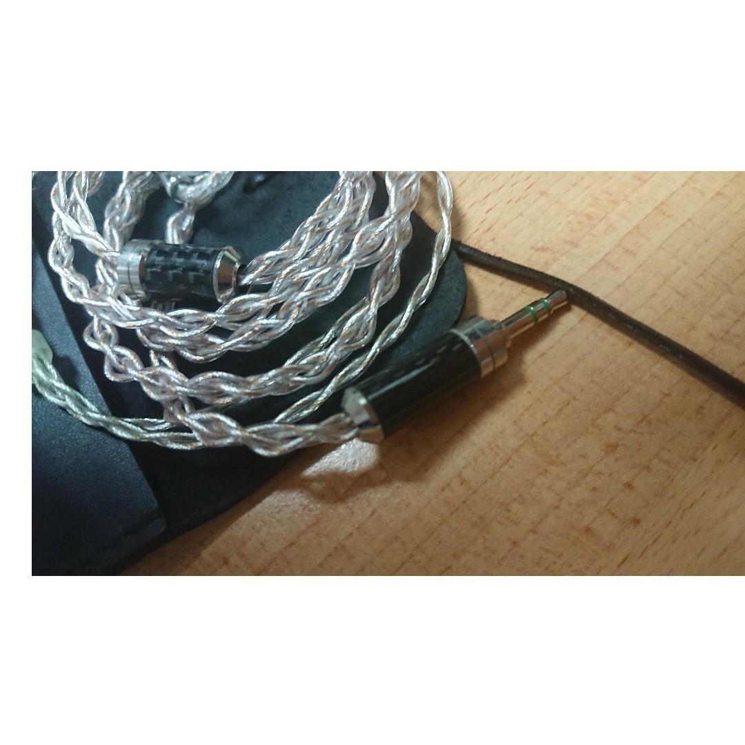 Effect audio lionheart cable 2pin 3.5mm, Audio, Portable Audio