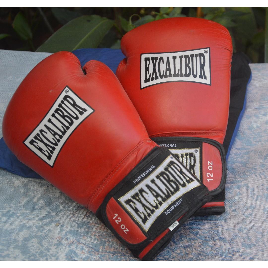 Excalibur Boxing Gloves (Authentic Leather), Sports Equipment, Other
