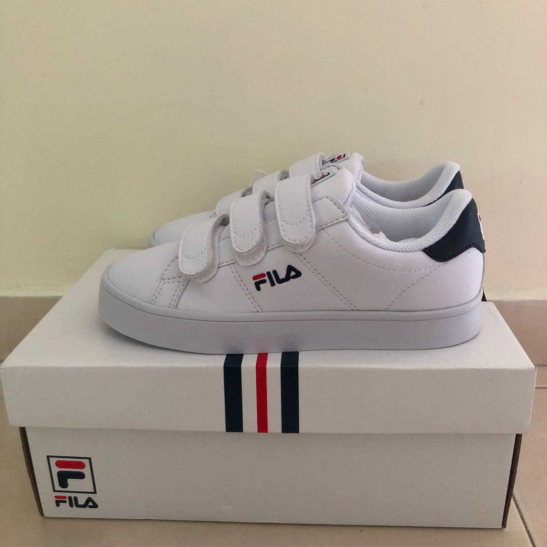 Fila court deluxe VC Women #39 s Fashion Footwear Sneakers on Carousell