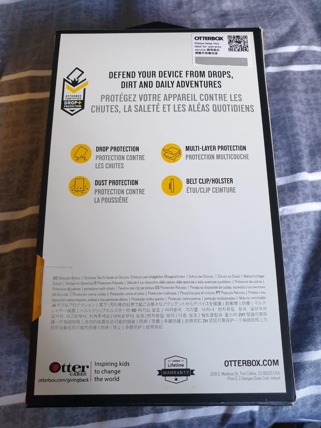 HP Casing (Category: Cases & Sleeves) located in Singapore. Submitted by noursham (Listing ID 213310735, Image 1). Description: Otter box original casing Defender series 1 iphone Xs Max(black) 1 Samsung Note 9(dark purple) Bought at $89 each(comes wit original receipt) Selling at $75 each or take both for $140 Item used only once Item comes wit original box Interior 10/10 Exterior 10/10.