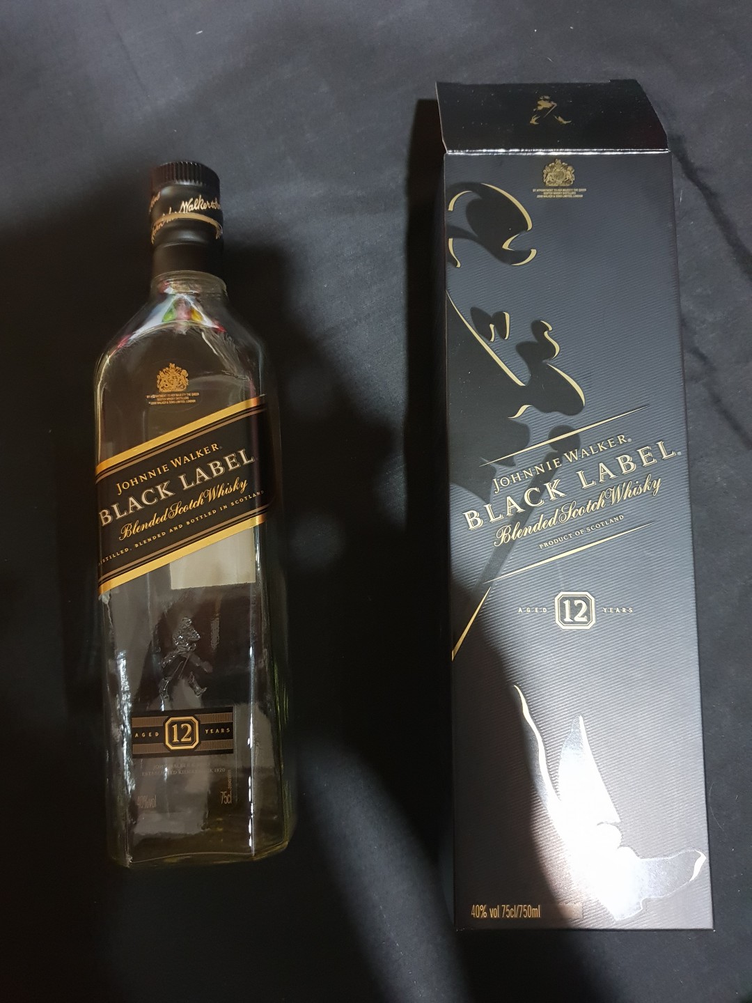 HUGE 25” JOHNNIE WALKER BLACK LABEL LARGE DISPLAY DUMMY BOTTLE Scotch  (EMPTY)