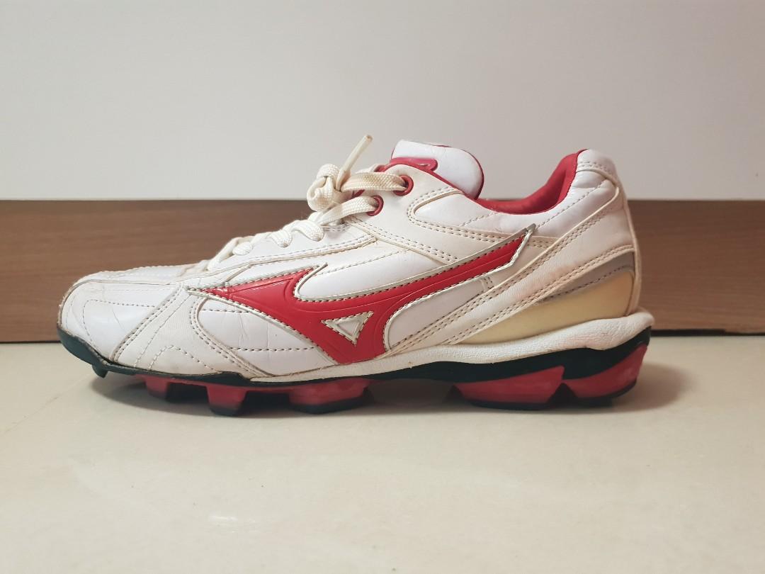 mizuno vintage cleats