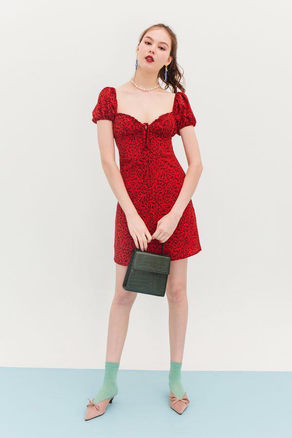 sweetheart puff sleeve dress