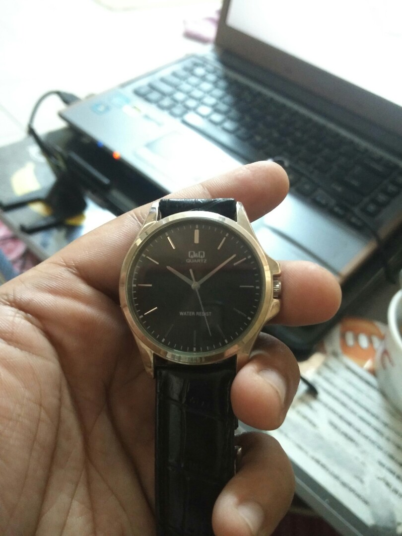 Q&q stainless steel back base metal best sale bezel water resist
