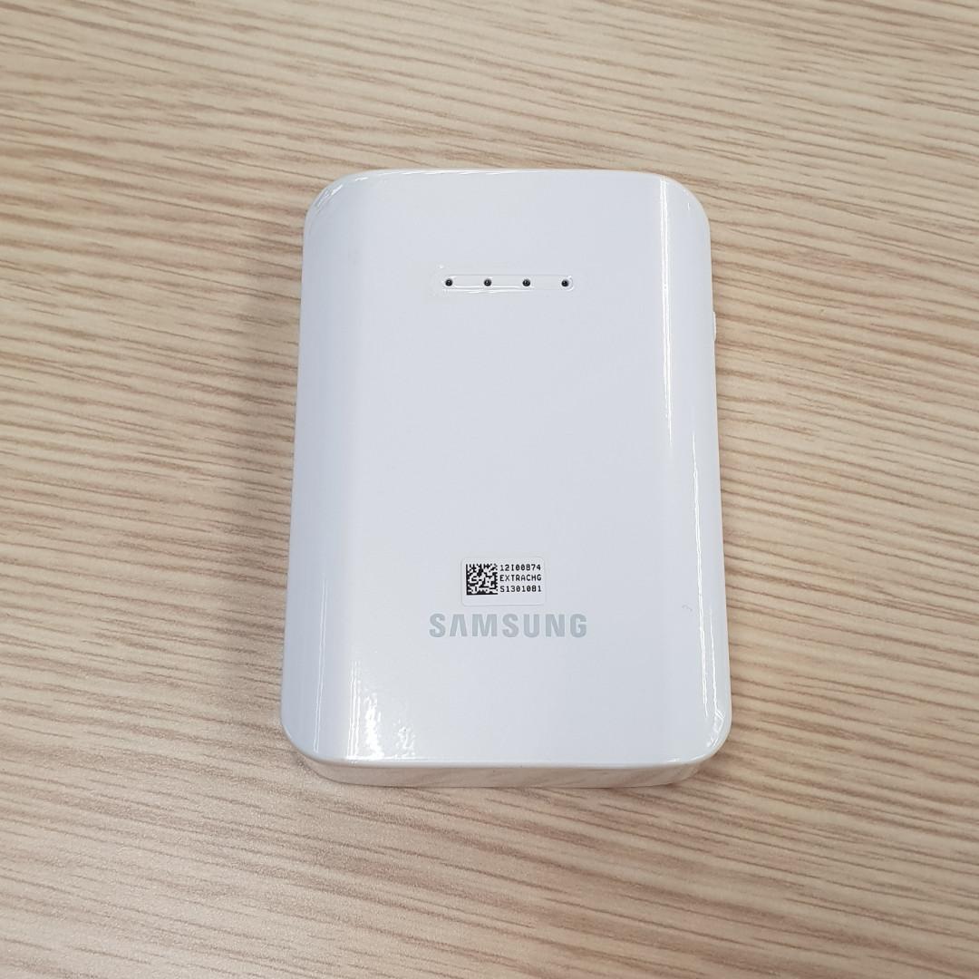 samsung 9000mah portable power bank in