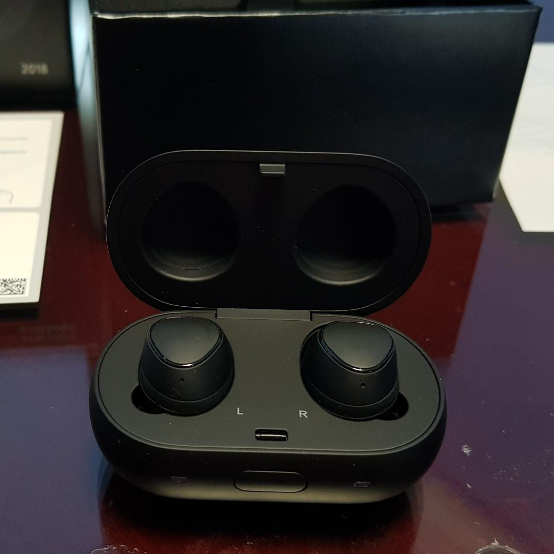 Samsung Gear Iconx 2018 Electronics Others On Carousell