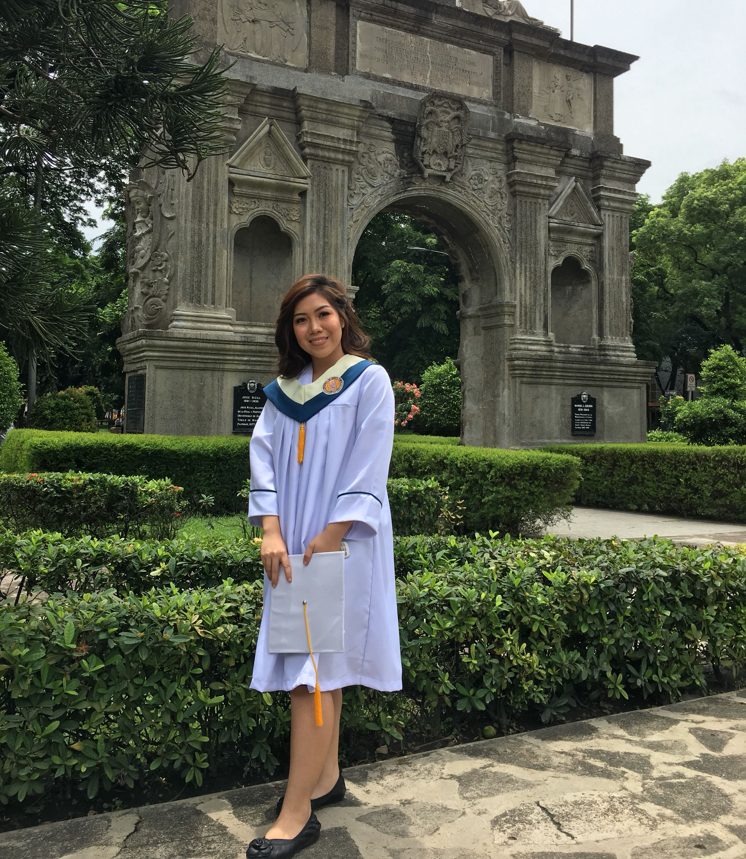 UST SHS Graduation Gown with Cap, Women's Fashion, Dresses & Sets