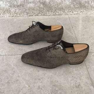 LOUIS VUITTON CROCODILE SHOES