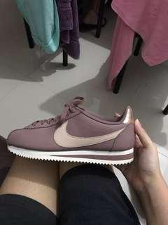 rose pink nike cortez