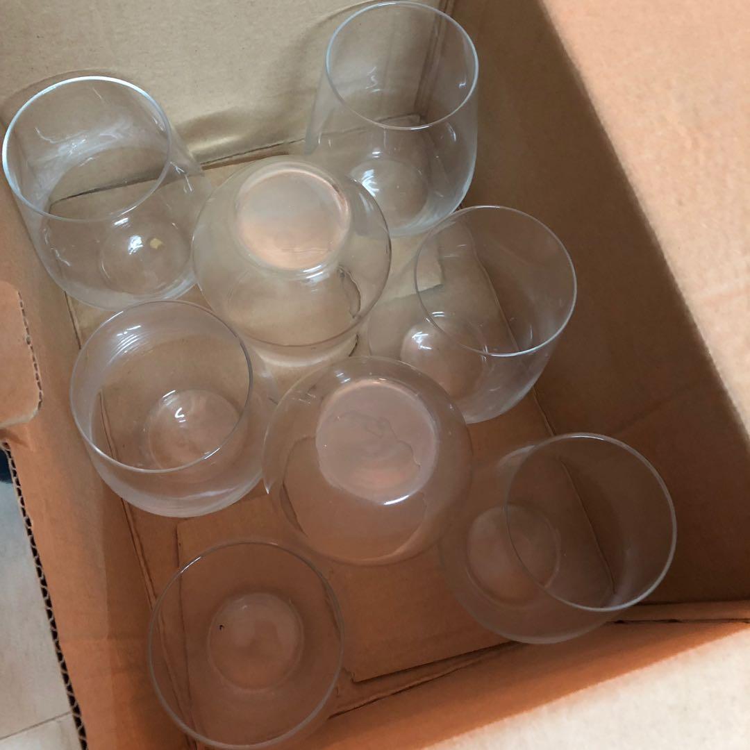 玻璃杯 （分類：茶具配件）位於 Hong Kong。 由 nocchikit 提交（商品編號 213517536，圖片 3）。簡介： 玻璃杯8隻 = $50。
