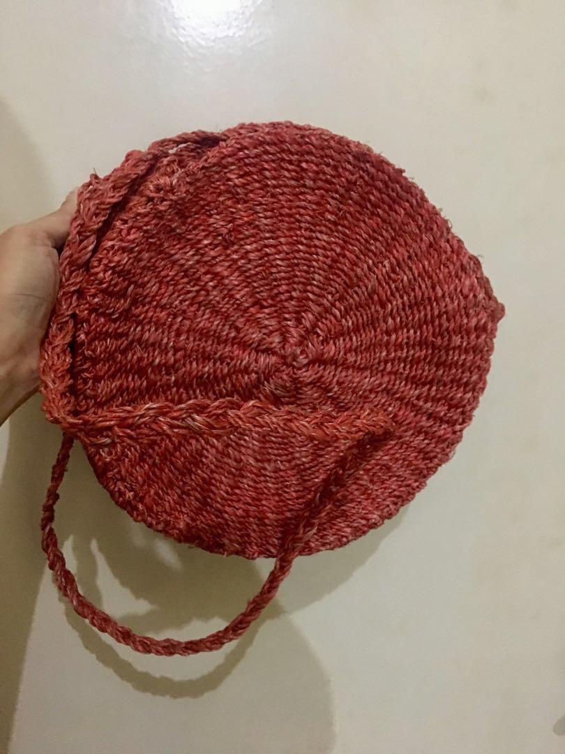 Abaca bag (Category: Beach Bags) located in Mandaluyong City. Submitted by jenv2018 (Listing ID 213311196, Image 1). Description: Php250 each bag #caroujune.