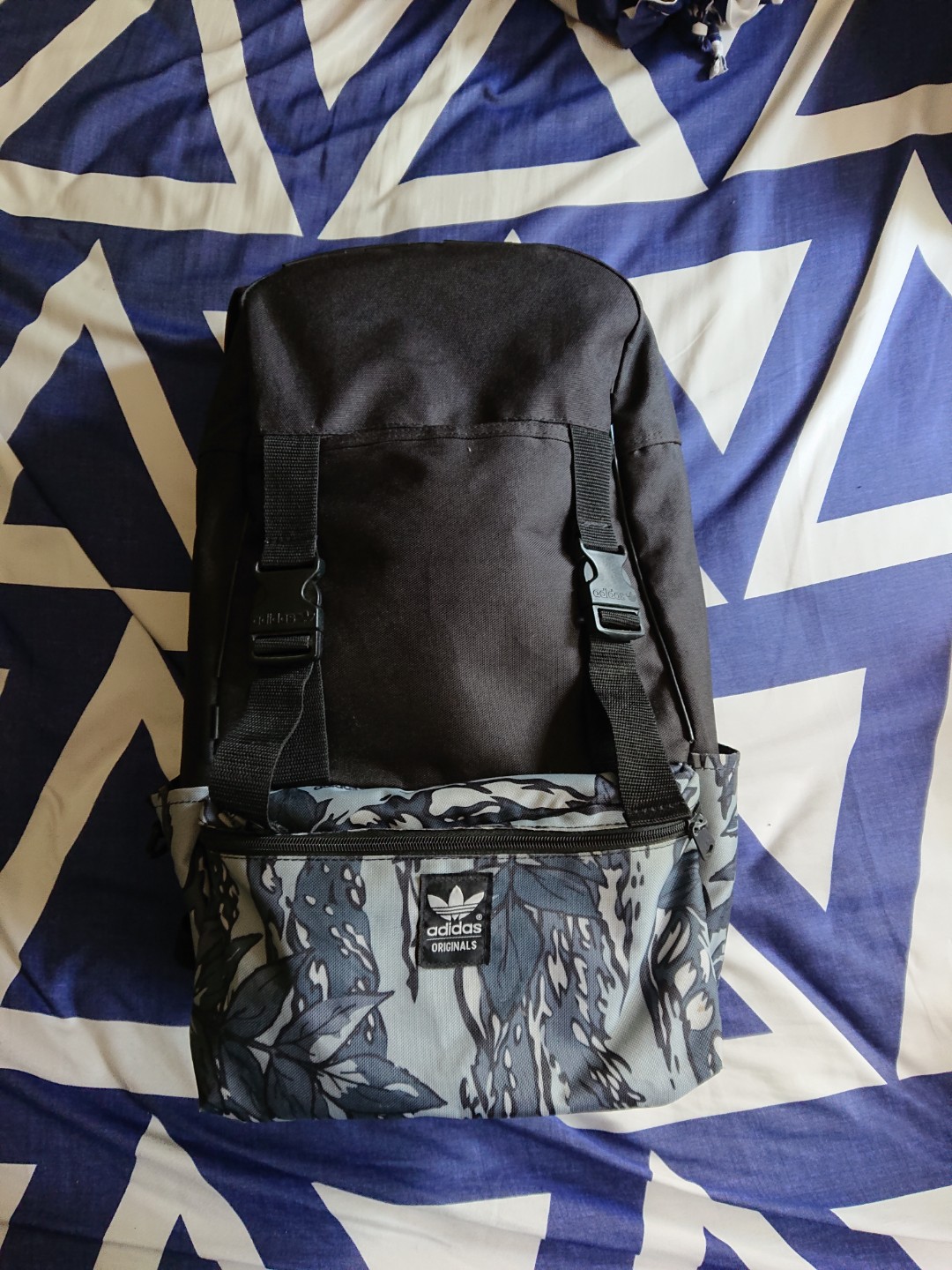 adidas classic graphic backpack