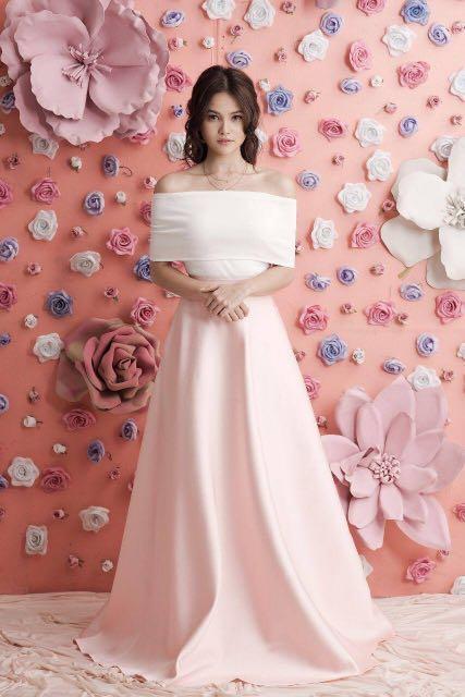 Js prom gown 2019 top