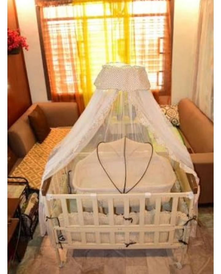 Apruva metal best sale crib with bassinet