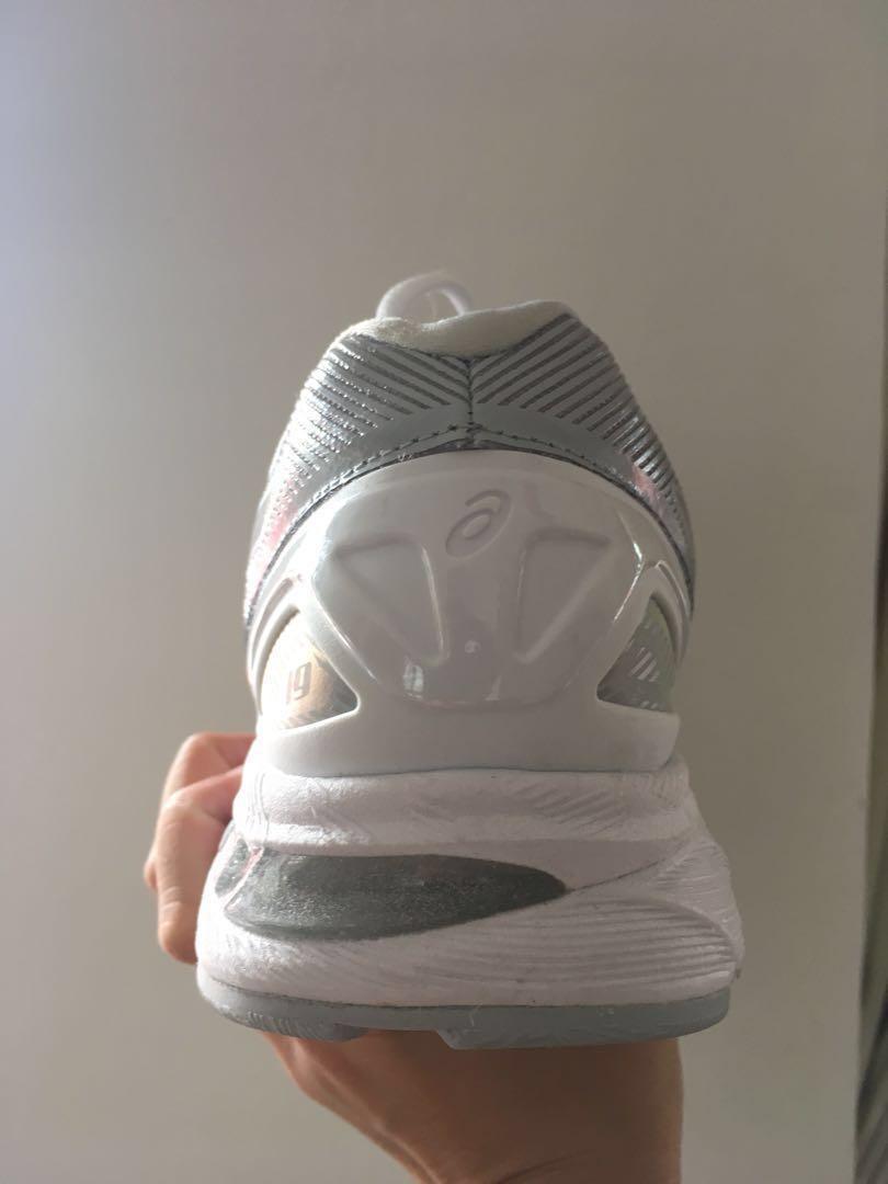 ASICS GEL NIMBUS 19 Glacier grey White Silver