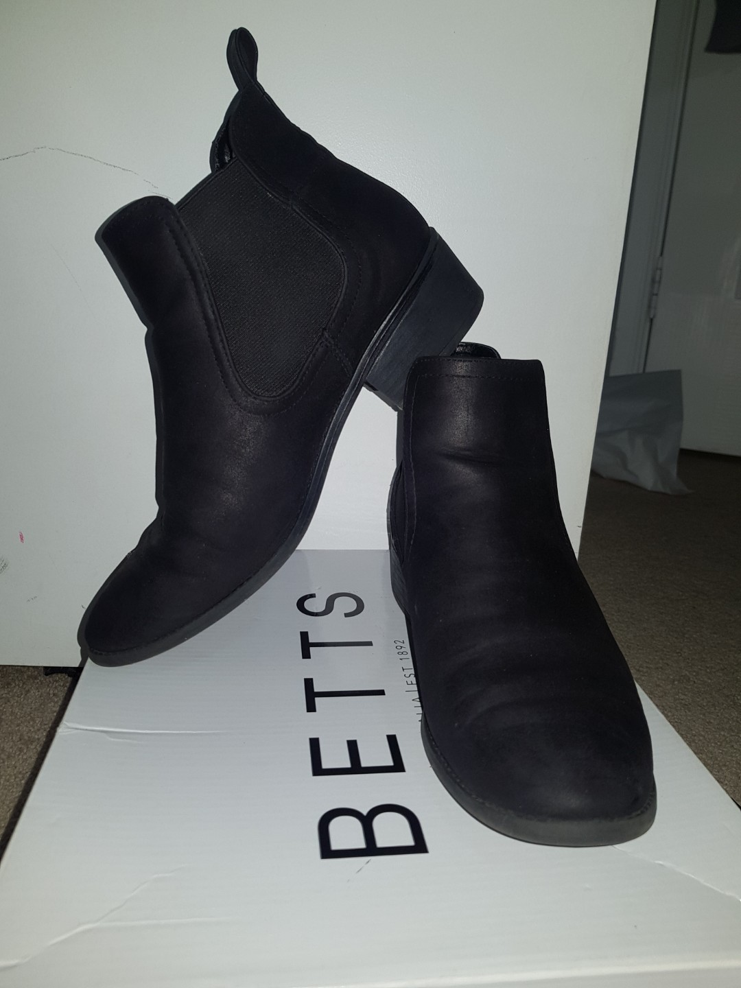 betts chelsea boots