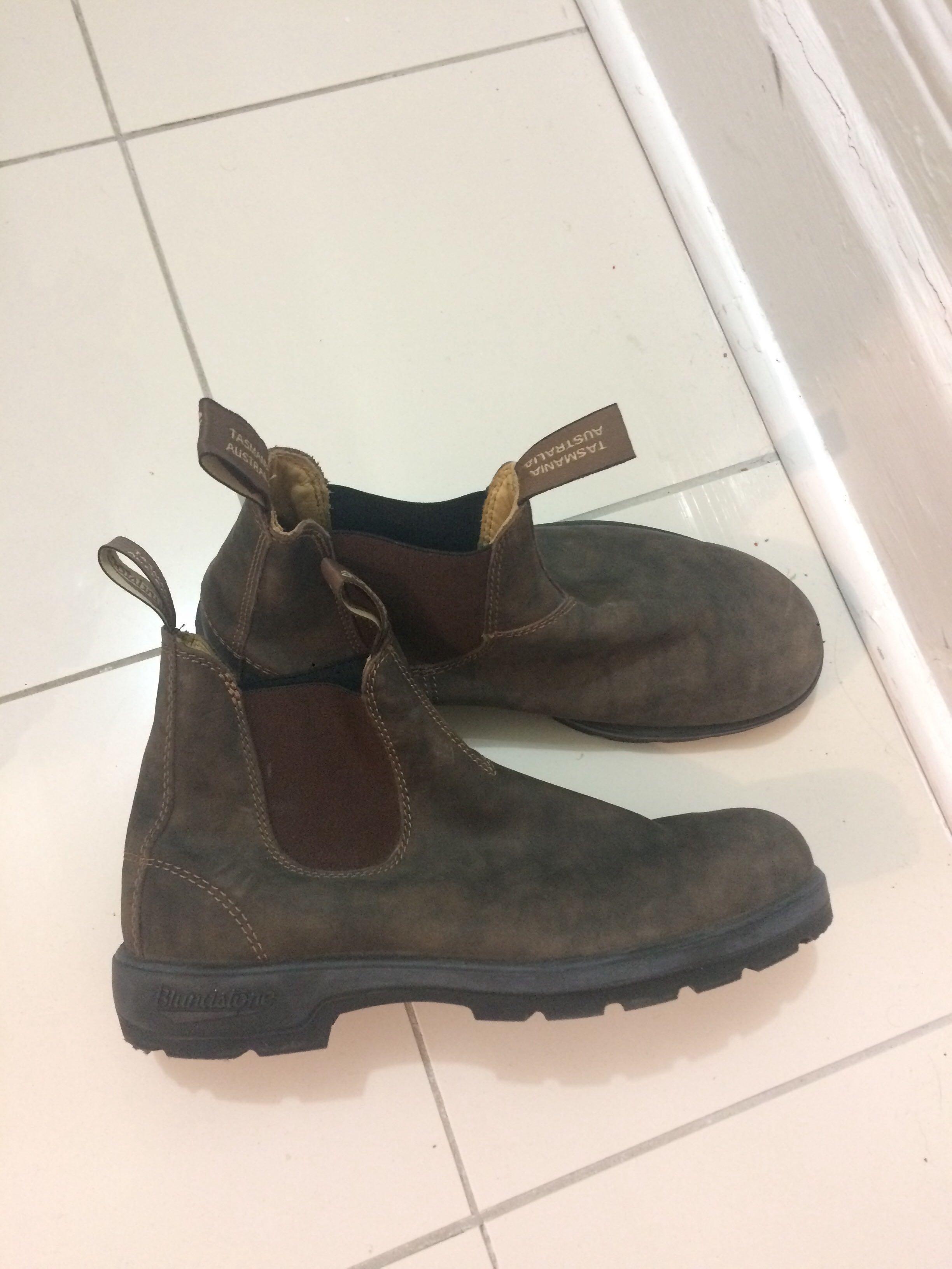 Blundstones size 10.5 (Category: Footwear) located in Toronto. Submitted by zoek13 (Listing ID 213422543, Image 2). Description: Leather lined Chelsea style in rustic brown-size 10.5. My dad bought these and tried wearing them once but they were the wrong size so they are in brand new condition. I have a pair of Blundstones and wear them constantly! The perfect boot 👌Half the price of retail cost. Unisex style and colour! .