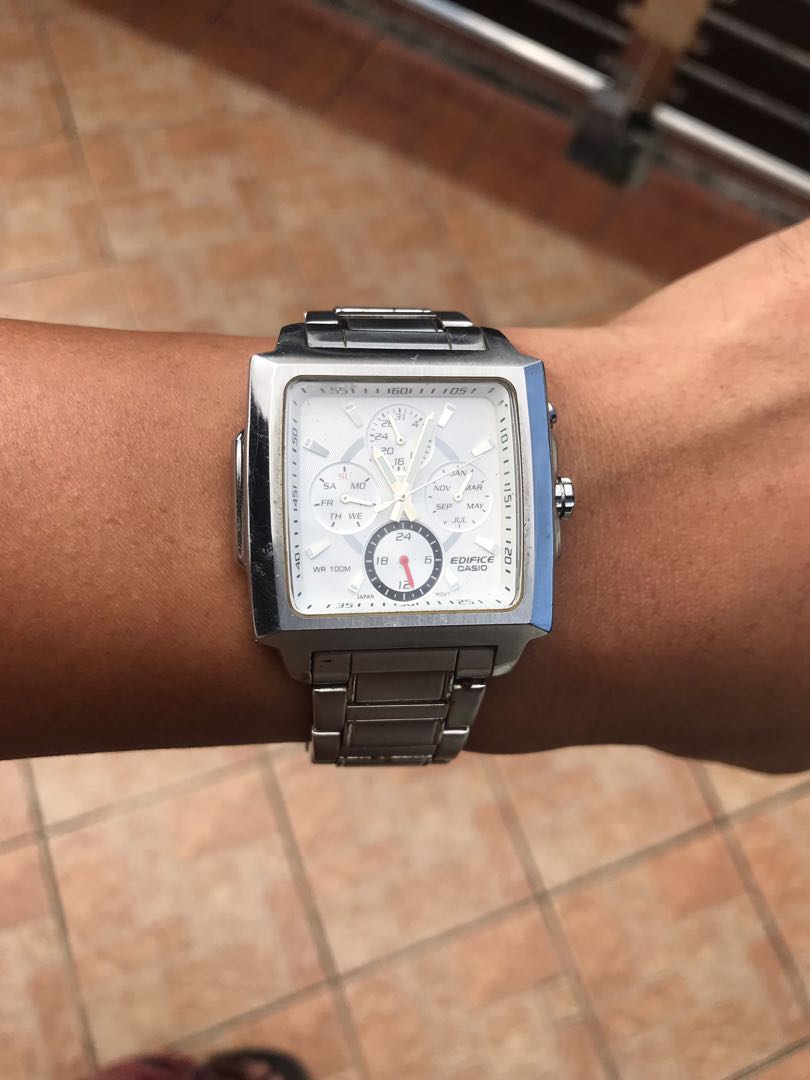 sorg Pidgin tøffel Casio Edifice watch square, Men's Fashion, Watches & Accessories, Watches  on Carousell