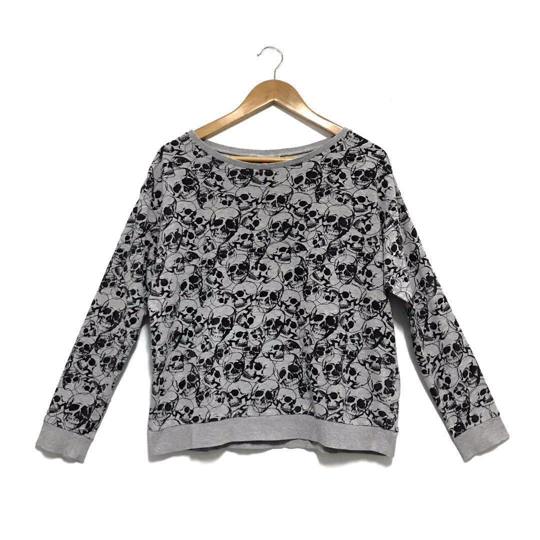 h&m skull sweater