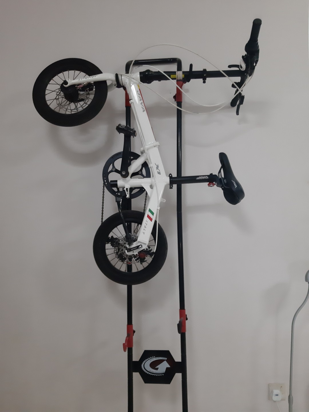folding bicycle stand