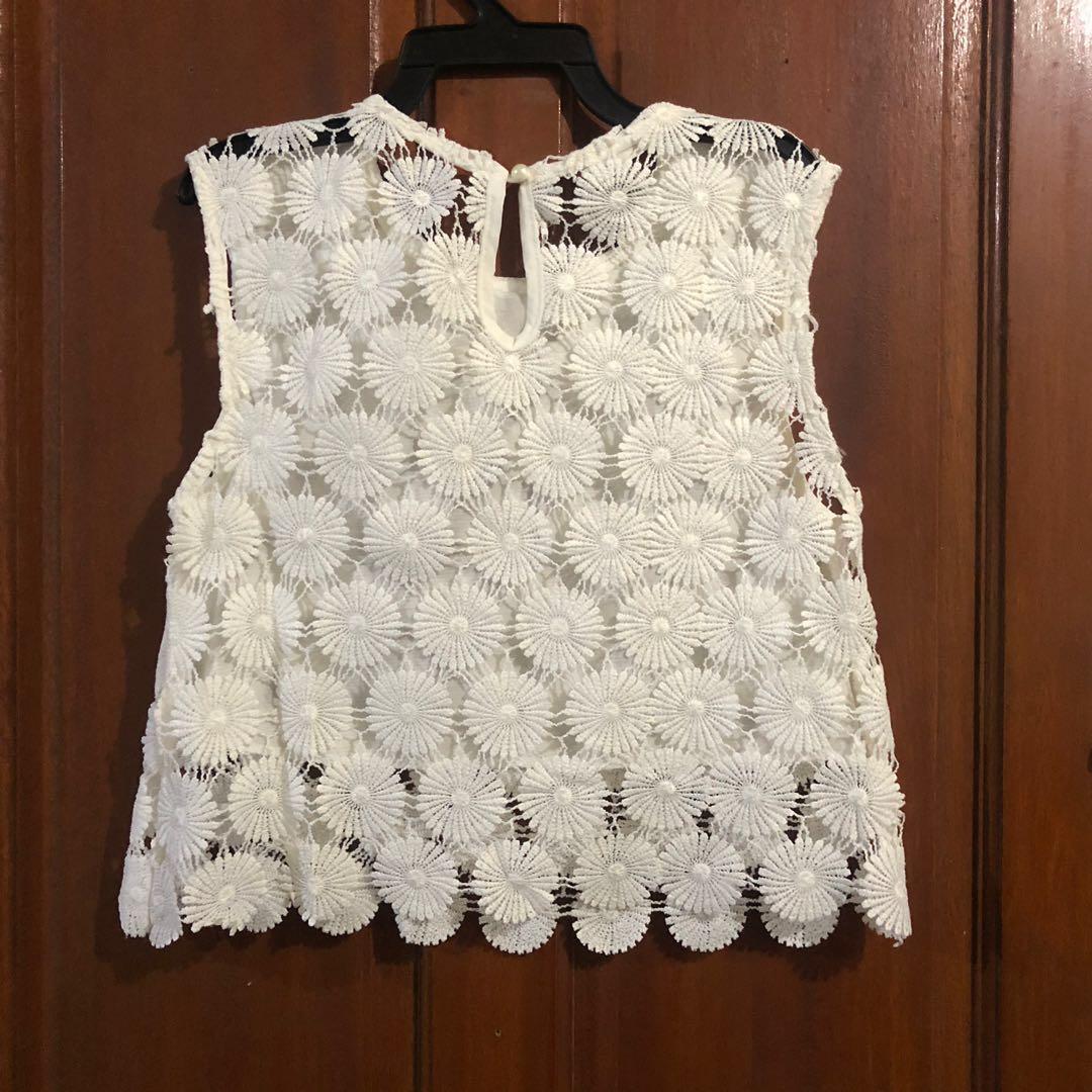 Lace floral Sleeveless top (Category: Sleeveless) located in Quezon City. Submitted by _tsgm (Listing ID 207050437, Image 2). Description: Brand new, From Bangkok, Thailand 🇹🇭 #cnysale.