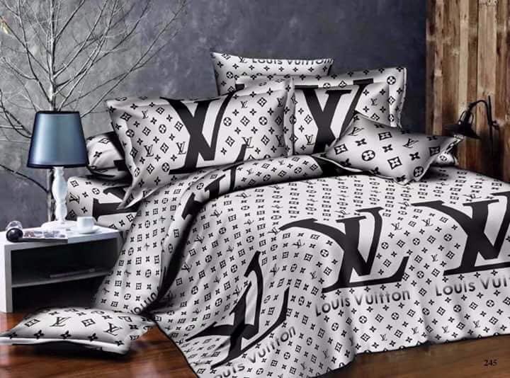 Louis Vuitton 5in1 Bedsheet Kumot 2Pillowcase Comforter, Babies