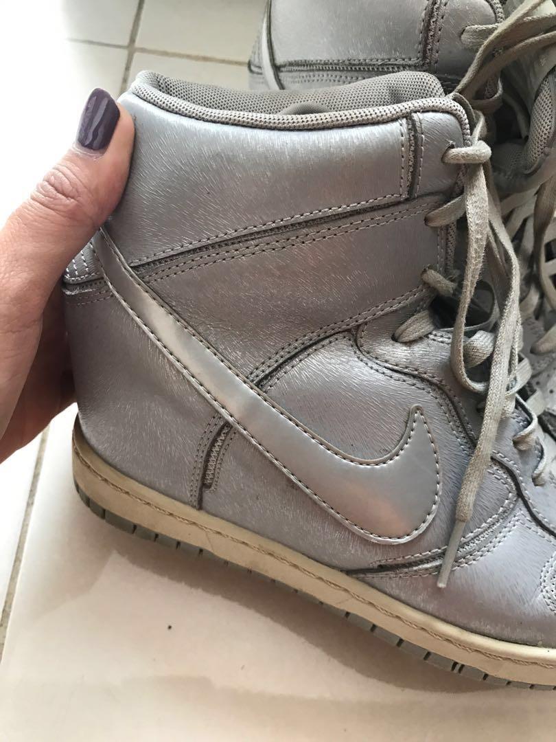 buy nike sky high dunks