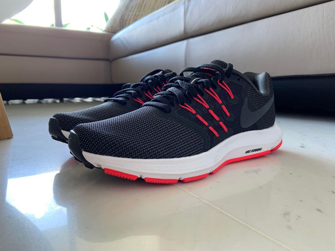 nike wmns run