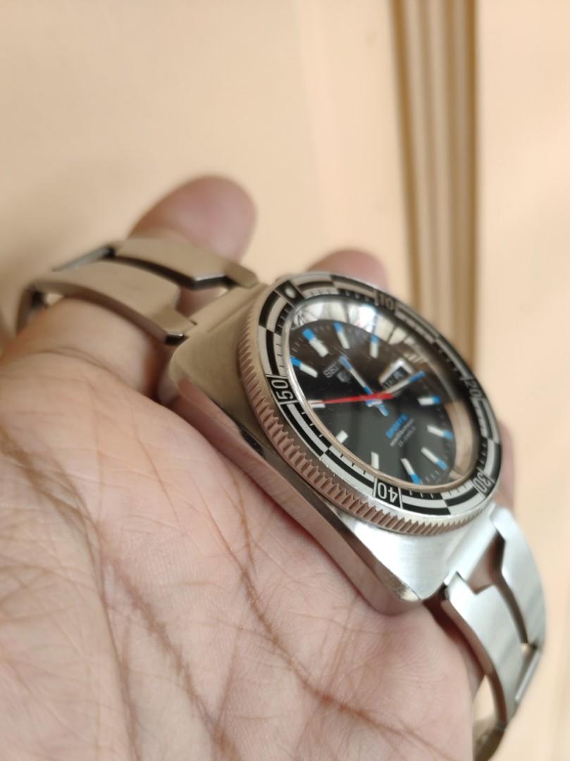 Seiko Rally Diver Reissue 1997, Men's Fashion, Watches & Accessories,  Watches on Carousell