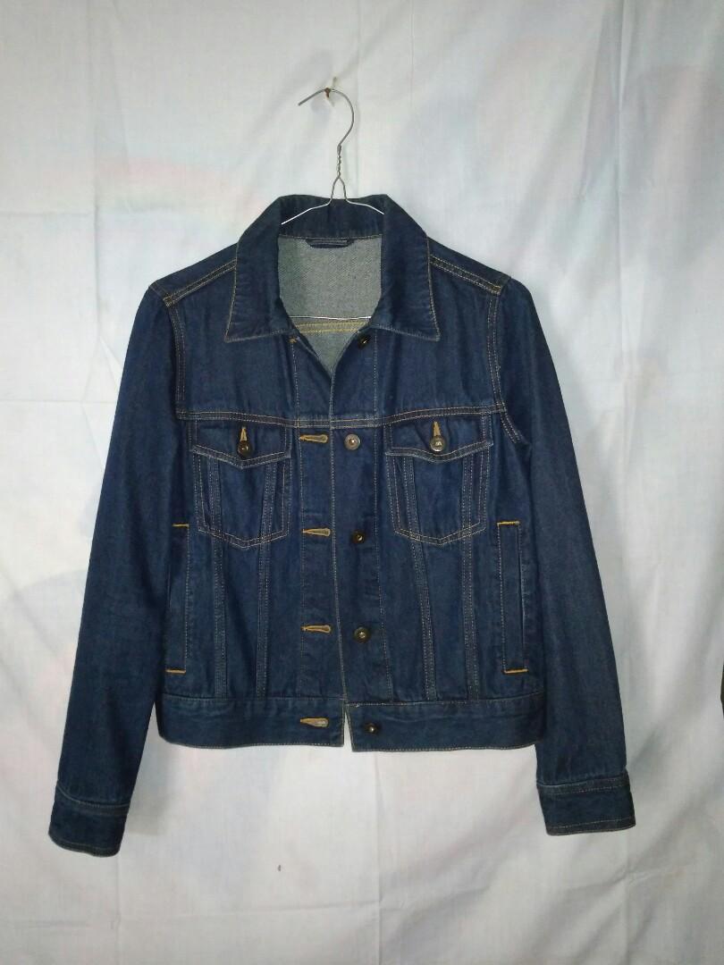 Jaket levis uniqlo outlet