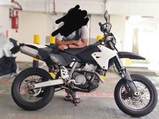 Selling Drz400sm