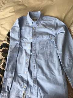 (Category: ) located in . Submitted by clearourwardrobe (Listing ID 212679974, Image 1). Description: .