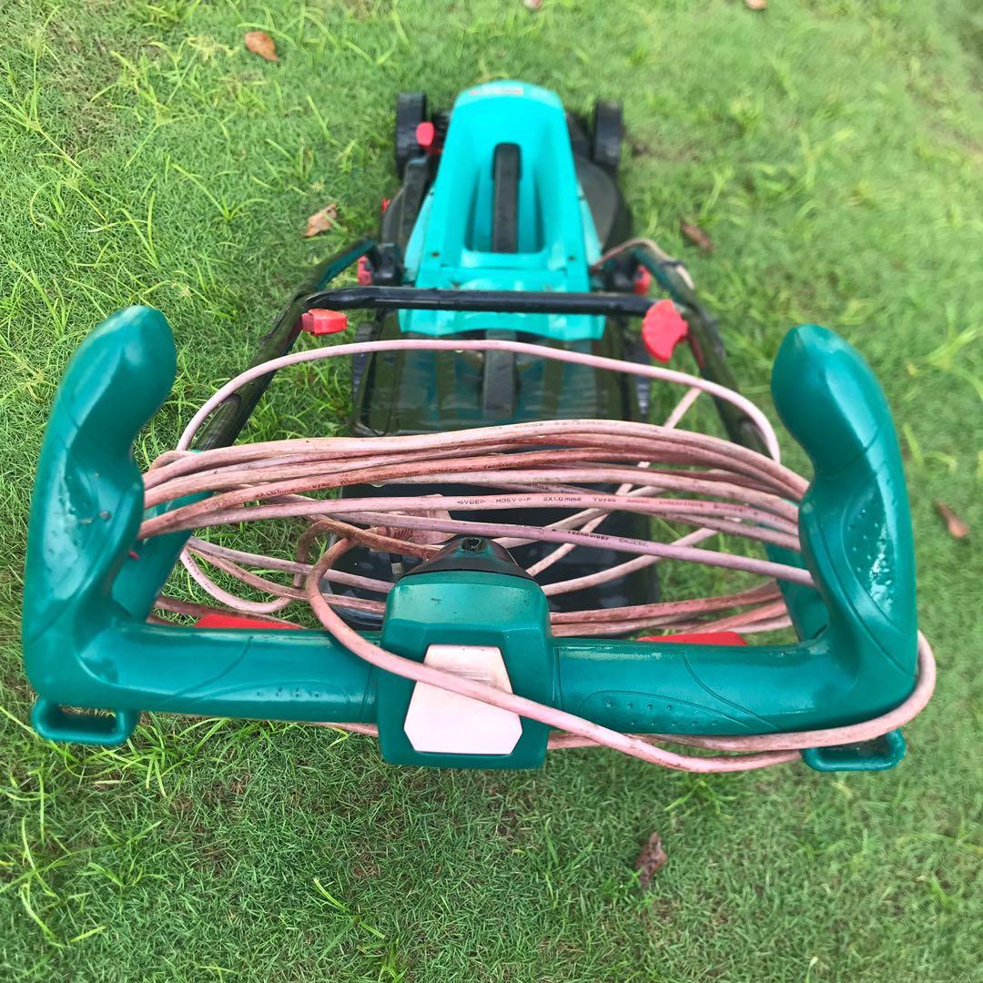 Bosch rotak 370 2025 er corded rotary lawnmower