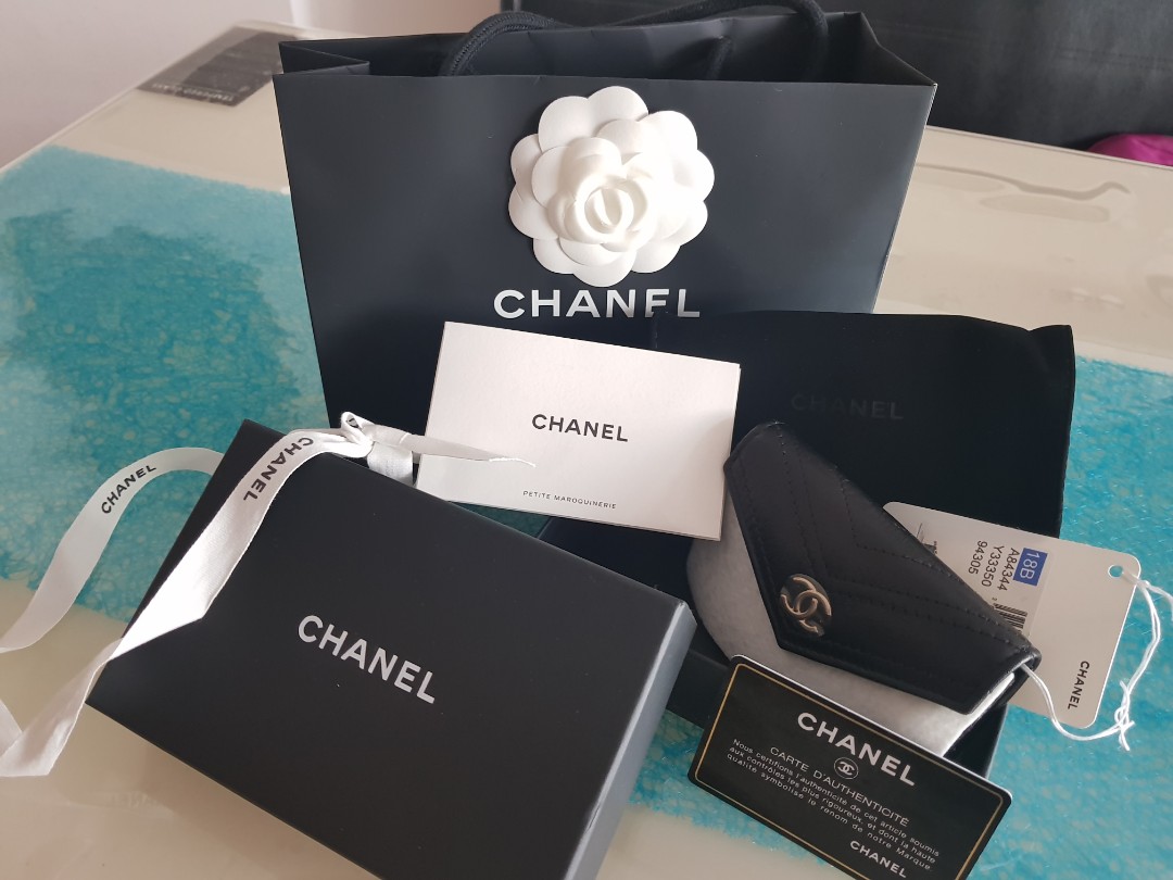 Brand New Chanel Card Holder full set with copy of receipt, Luxury, Bags &  Wallets on Carousell