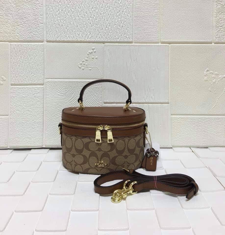 Preloved LV Selena Gomez Mini, Women's Fashion, Bags & Wallets, Cross-body  Bags on Carousell