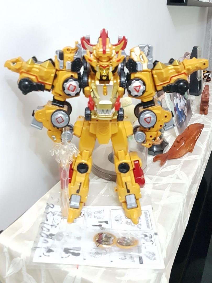 Dino Core DINOCORE Ultimate D Buster Gold Tyranno 8 in 1 COMPLETE, Toys