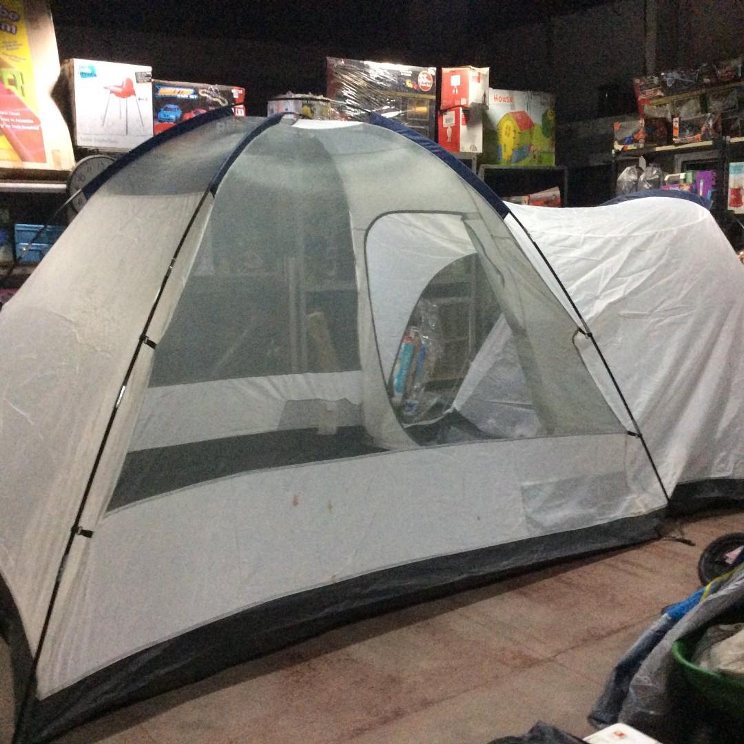 Jackaroo 8 Person 2 Room Dome Tent, Sports Equipment, Hiking & Camping