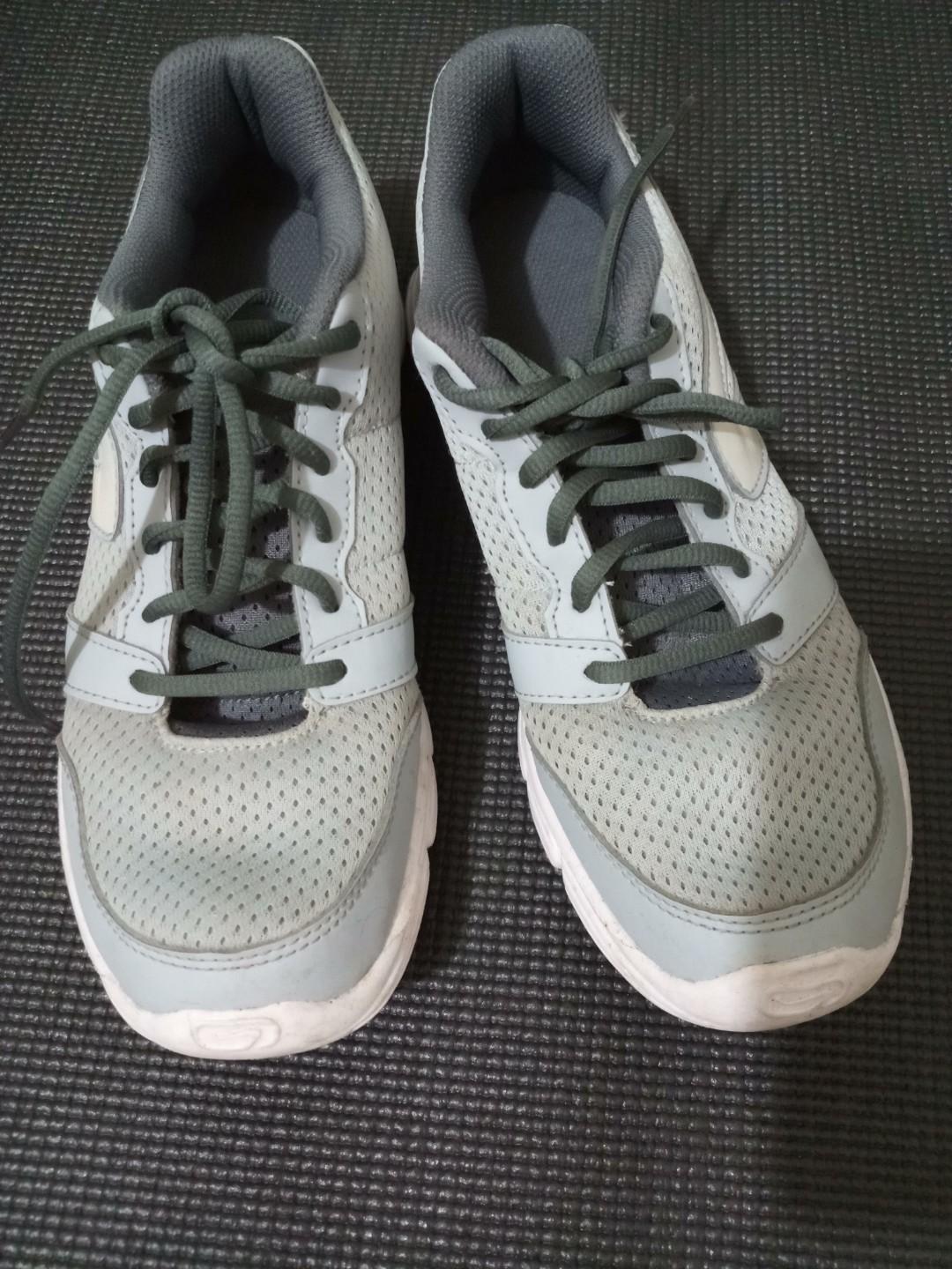 Kalenji Running Shoes ( DECATHLON BRAND) on Carousell