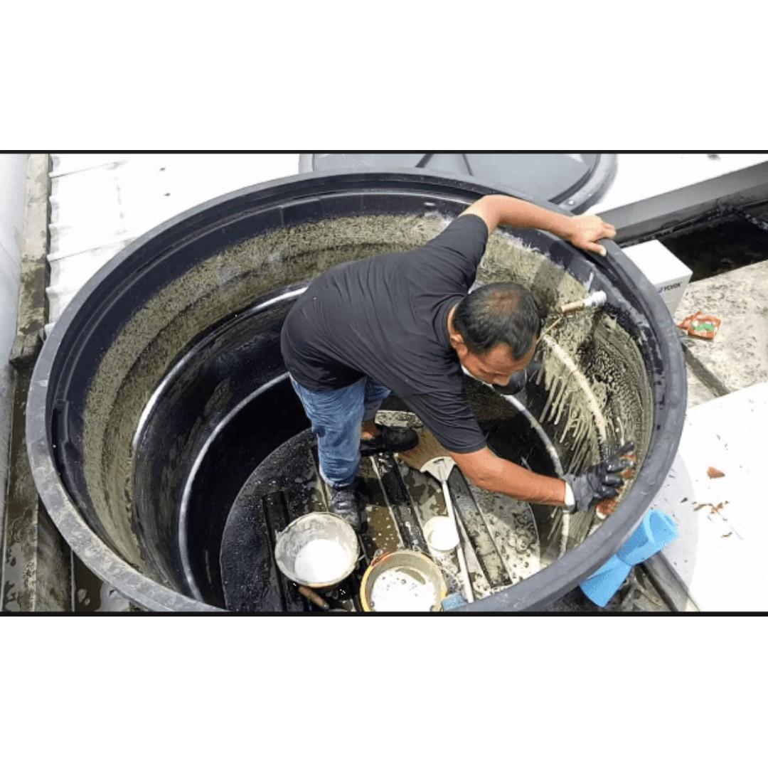 Khidmat Cuci Tangki Air Dan Ganti Ball Valve Di Skudai Services Home Services Cleaning On Carousell