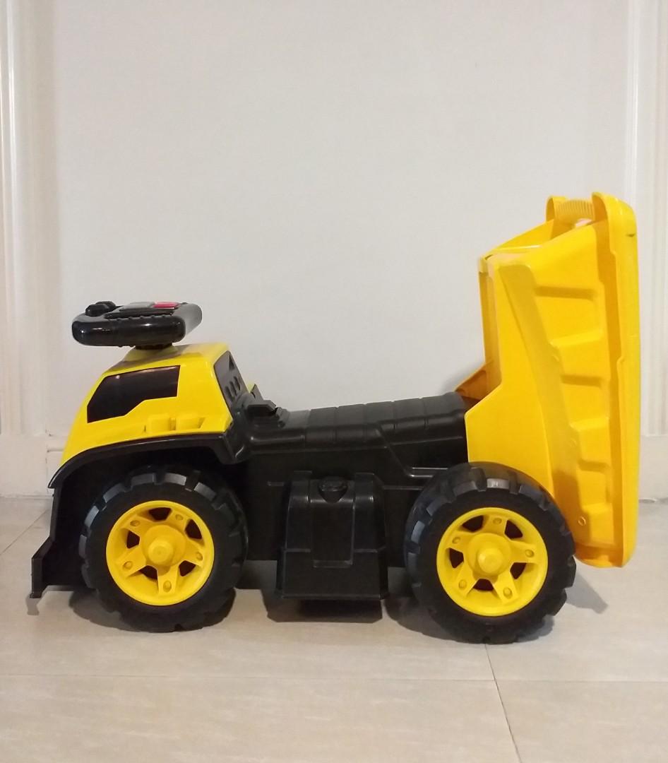 Mega bloks 3 in shop 1 ride on dump truck