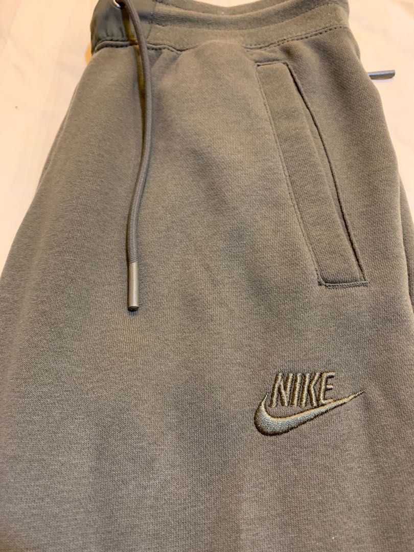 nike olive green sweatpants