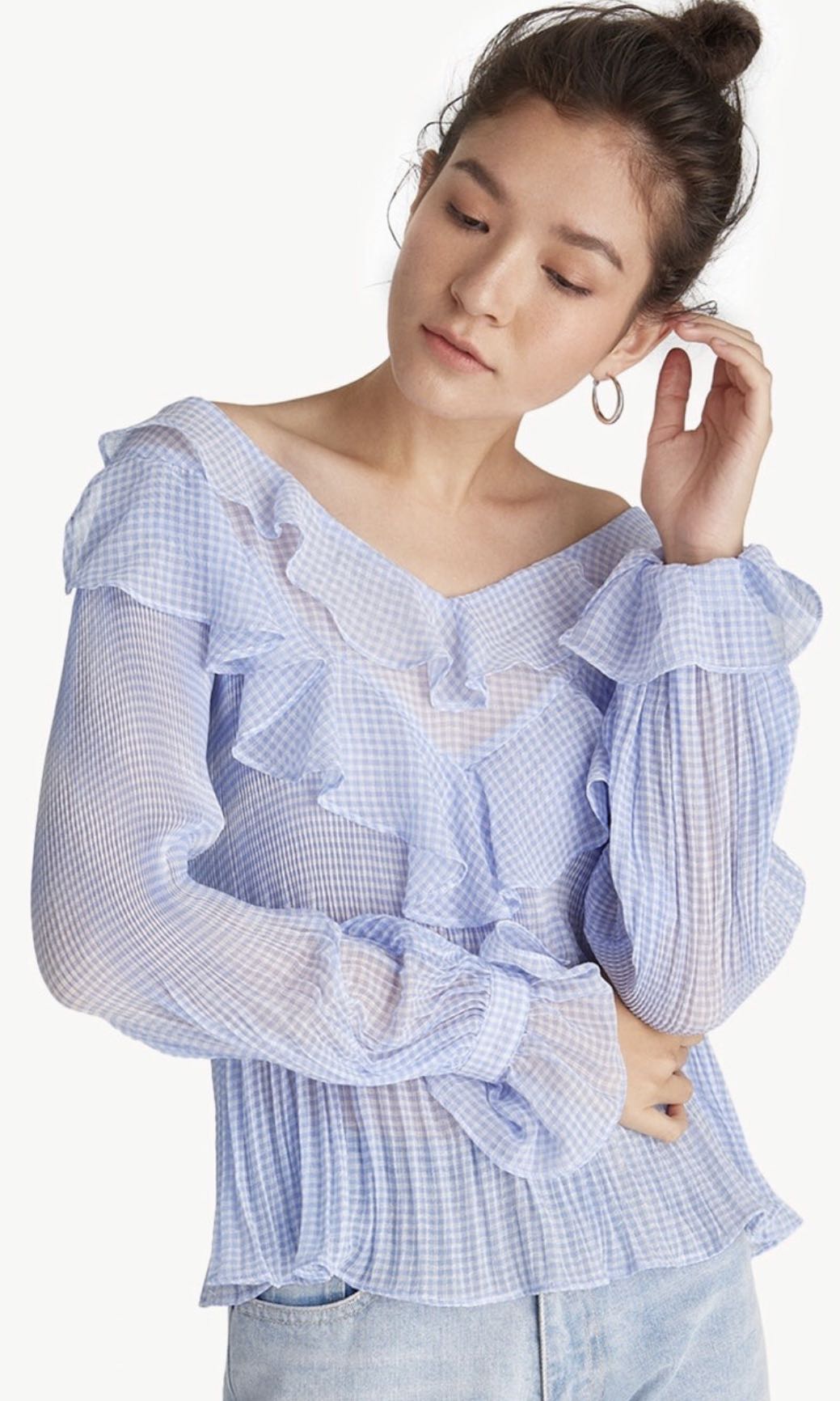off shoulder ruffle blouse