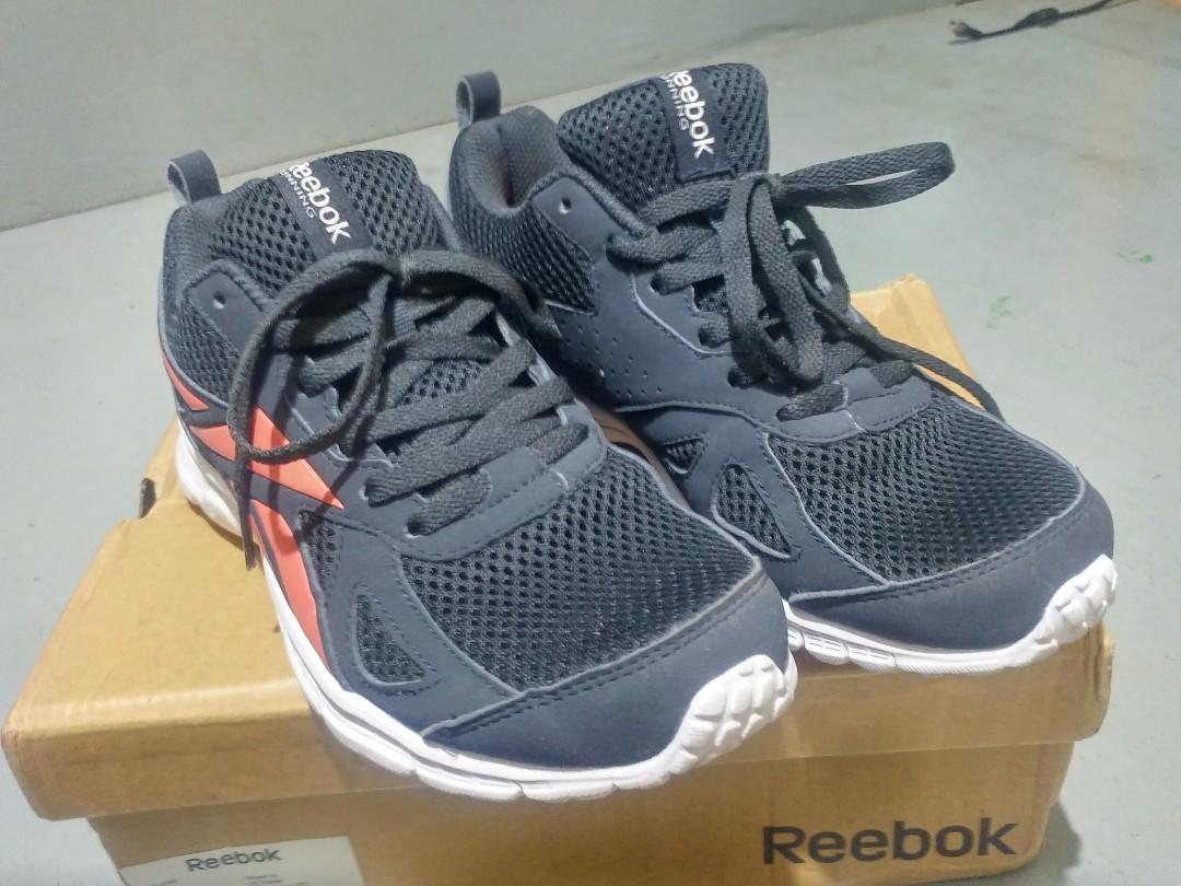 Reebok Run Supreme Spt. CNY2019 Fesyen Pria Sepatu Sneakers di Carousell