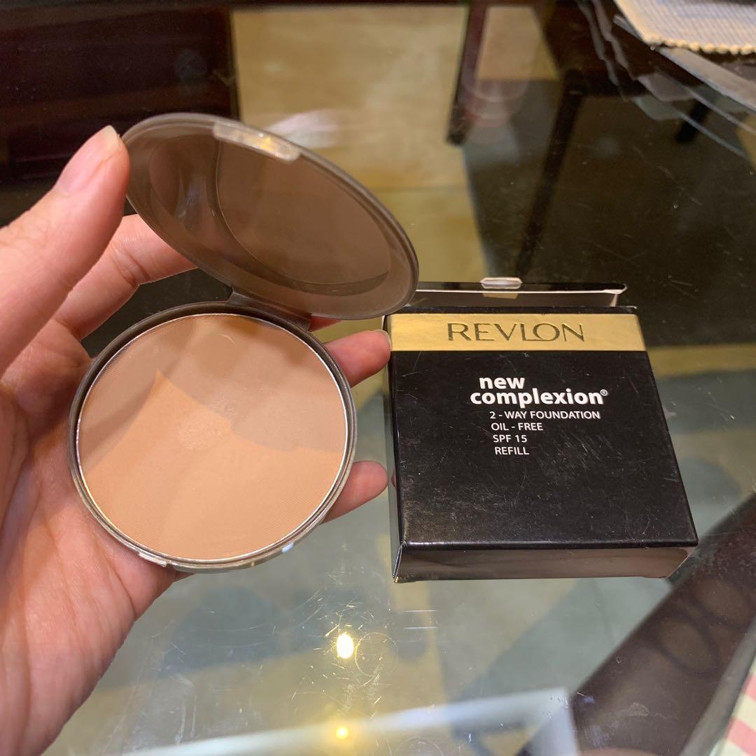 Revlon New Complexion Two Way Foundation Refill Kesehatan Kecantikan Rias Wajah Di Carousell