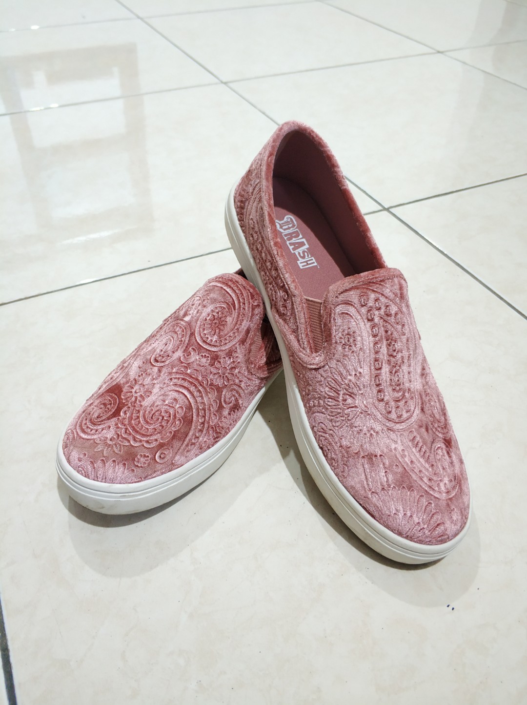 payless pink sneakers