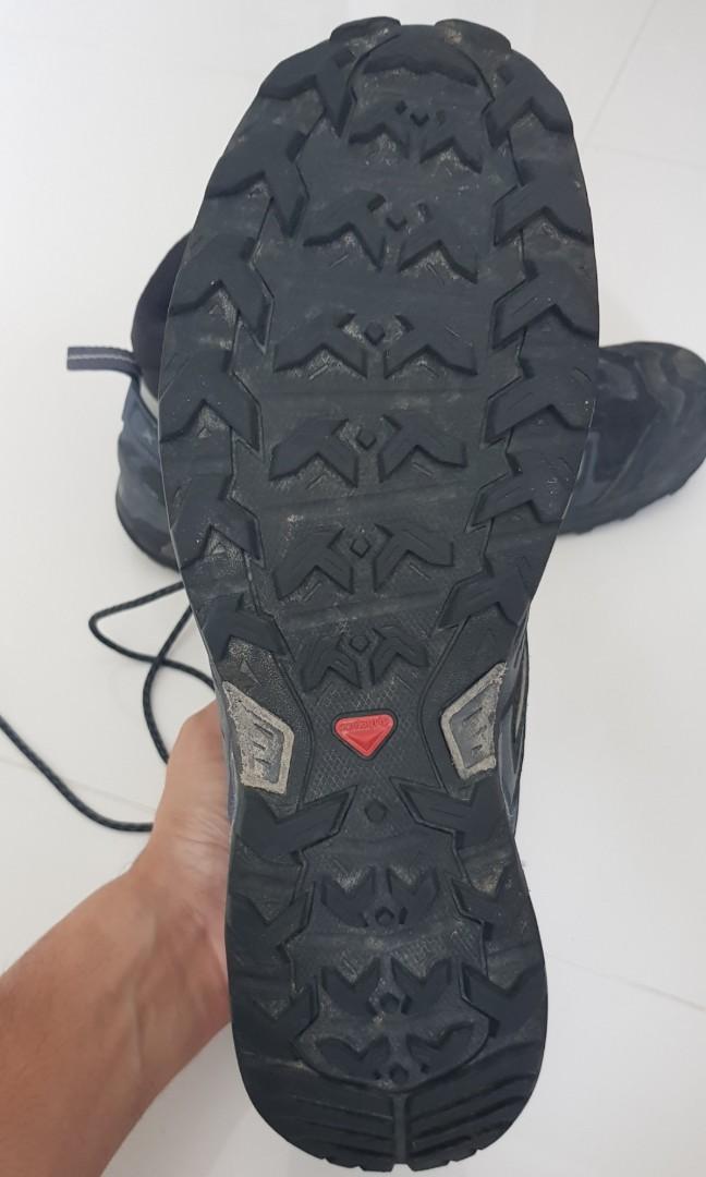 solomons hiking boot