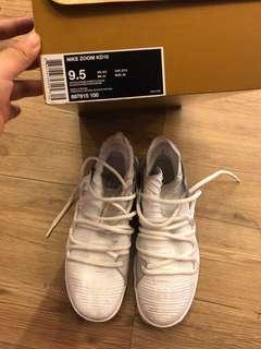 Nike - (43) Zoom KD10/ White