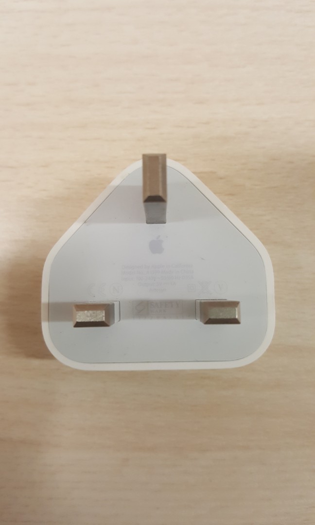 Apple iPhone SE Charger, Mobile Phones & Gadgets, Mobile & Gadget