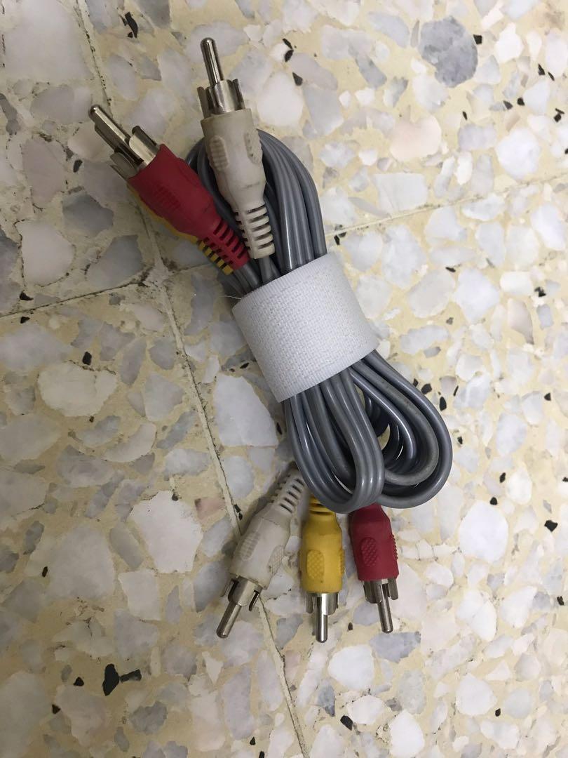 Audio cable (Category: Portable Audio Accessories) located in Petaling Jaya. Submitted by josephjosephine (Listing ID 213780429, Image 1). Description: 146cm long Condition good.